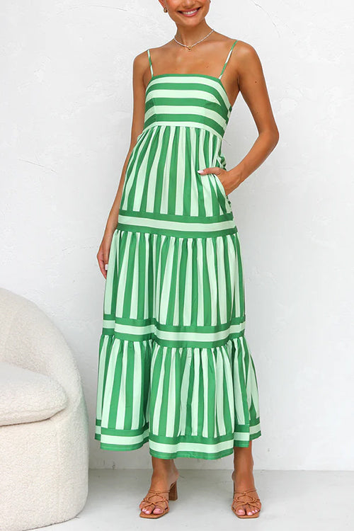 Colorblock Tiered Maxi Dress with an Eye Motif Main image