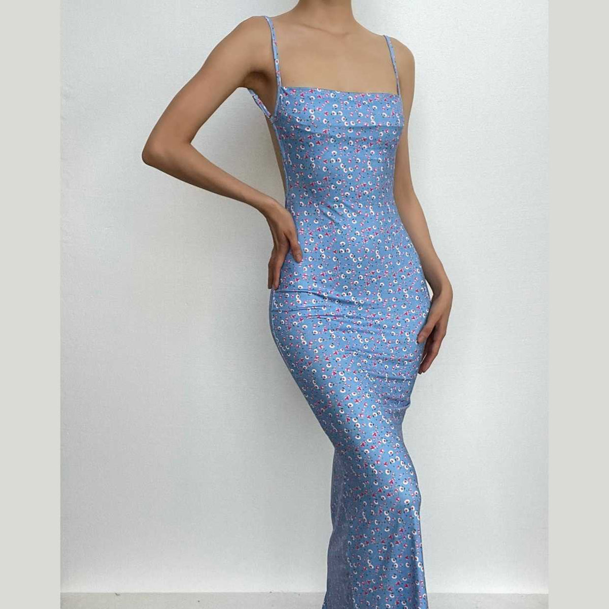 Floral Strappy Open-Back Maxi Dress with a Cowl Neck