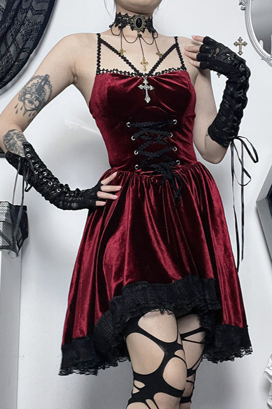 Tie-Waist Gothic Velvet Dress Main image