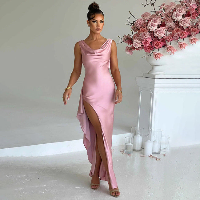 Open-Back Sleeveless Long Dress with a Split Detail Main image